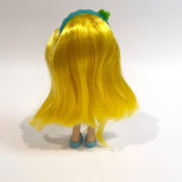 2010 Hasbro Strawberry Shortcake Lemon Meringue Doll 6" - Complete - Picture 3 of 3